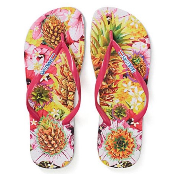 Freak Flops colourful flip flops sandals with flowers and pineapples NWT - Picture 1 of 6
